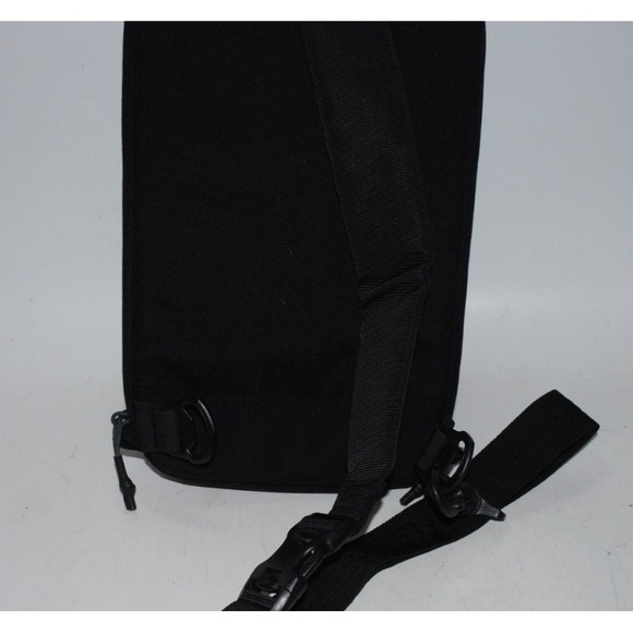 VIKTOS Upscale 3 Tactical Slingbag Water‑Resistant CCW Bag Logo Used - Picture 8 of 8